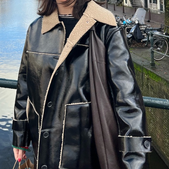 JYXX Coat - Black and cream/brown Sherpa trim - only worn twice - Picture 3 of 4